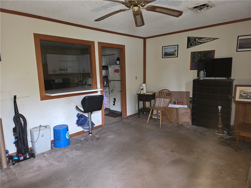 1313 S Mattis Avenue Property Photo 3