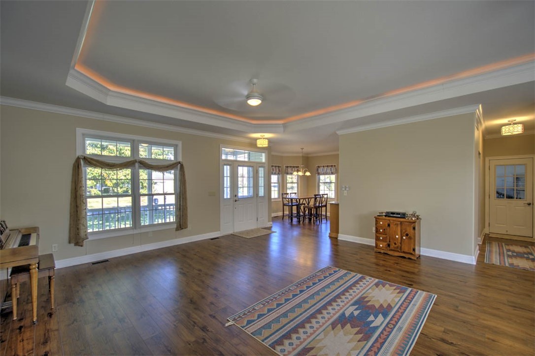 6711 Raintree Lane Property Photo 8