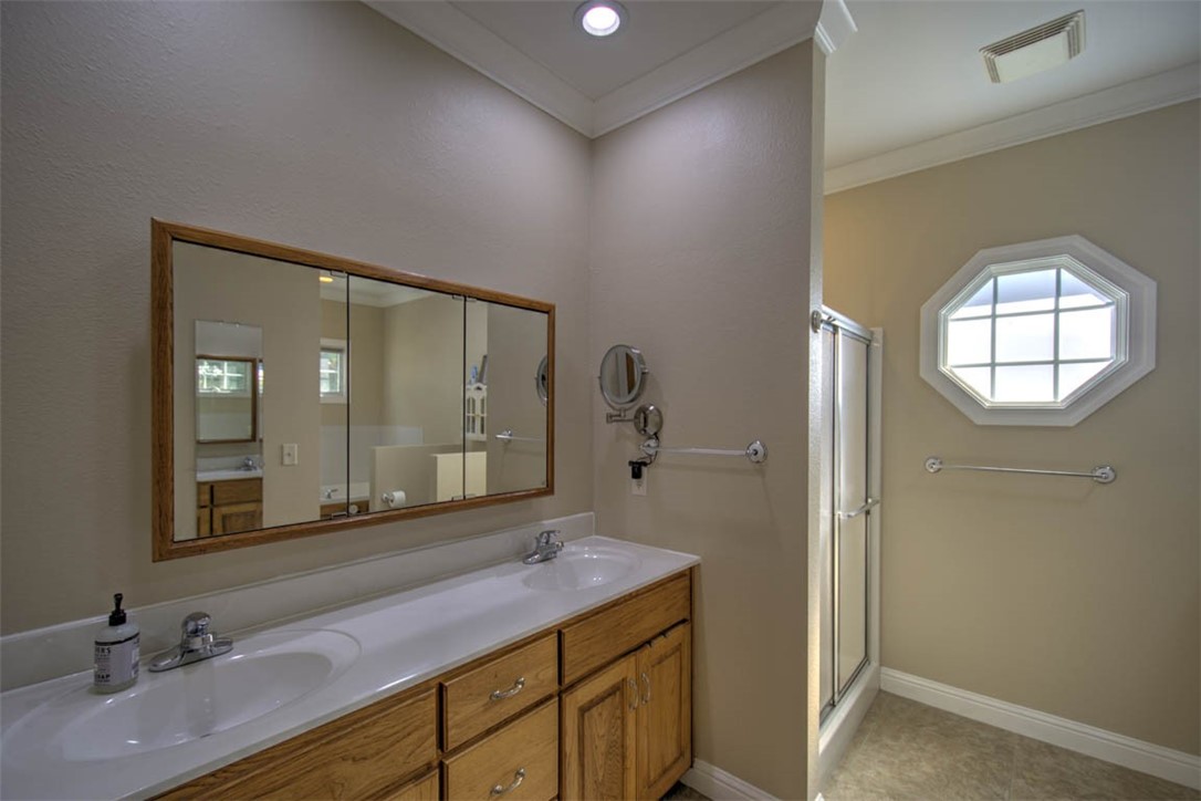 6711 Raintree Lane Property Photo 18