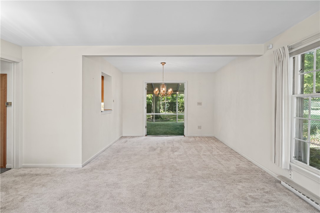 1426 N Logan Avenue Property Photo 13