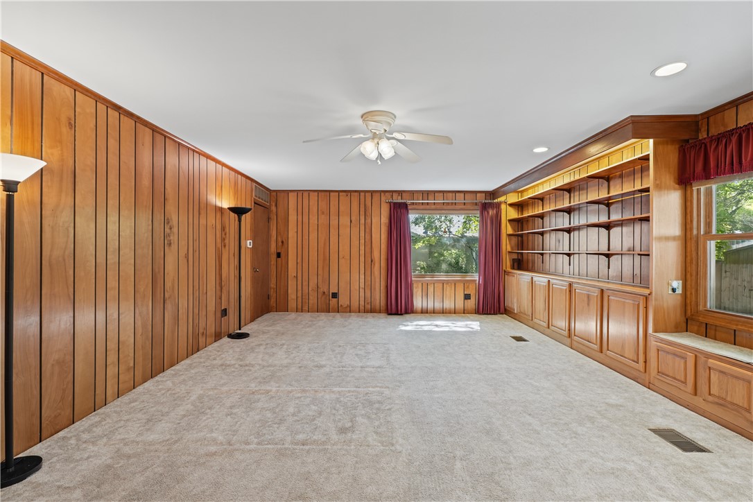 1426 N Logan Avenue Property Photo 34