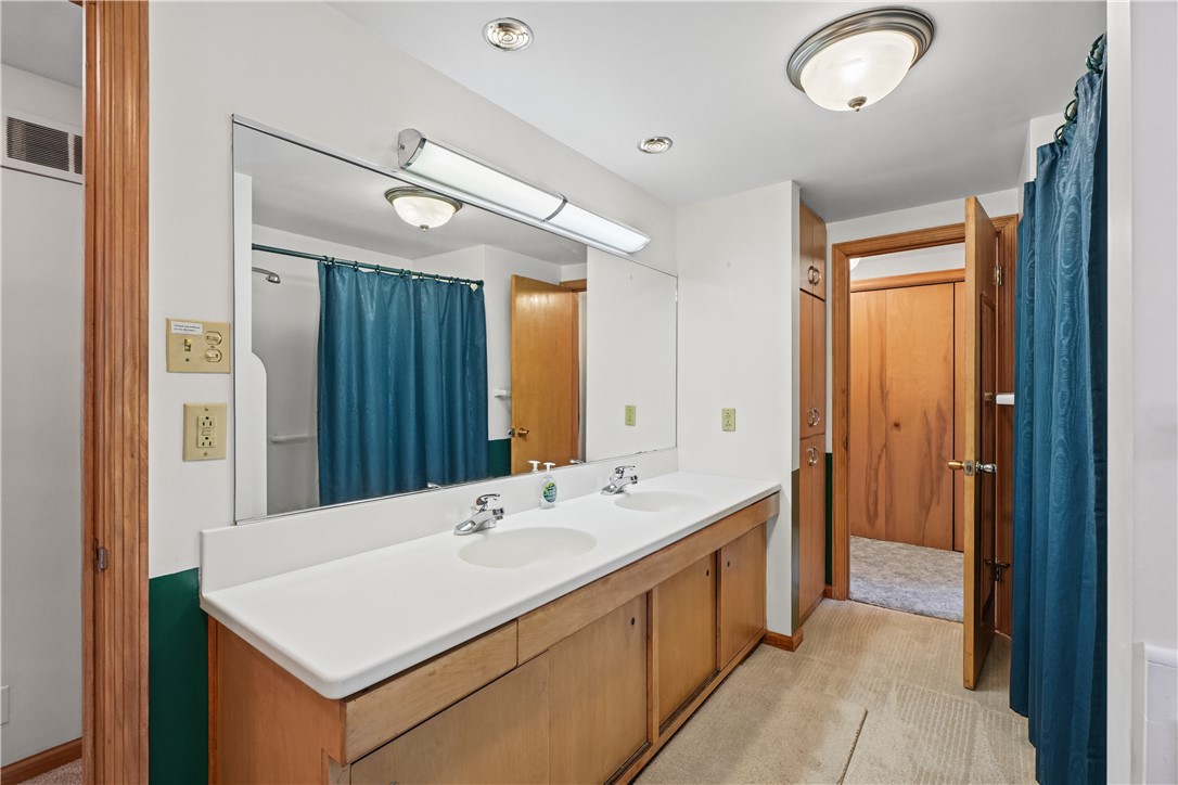 1426 N Logan Avenue Property Photo 55