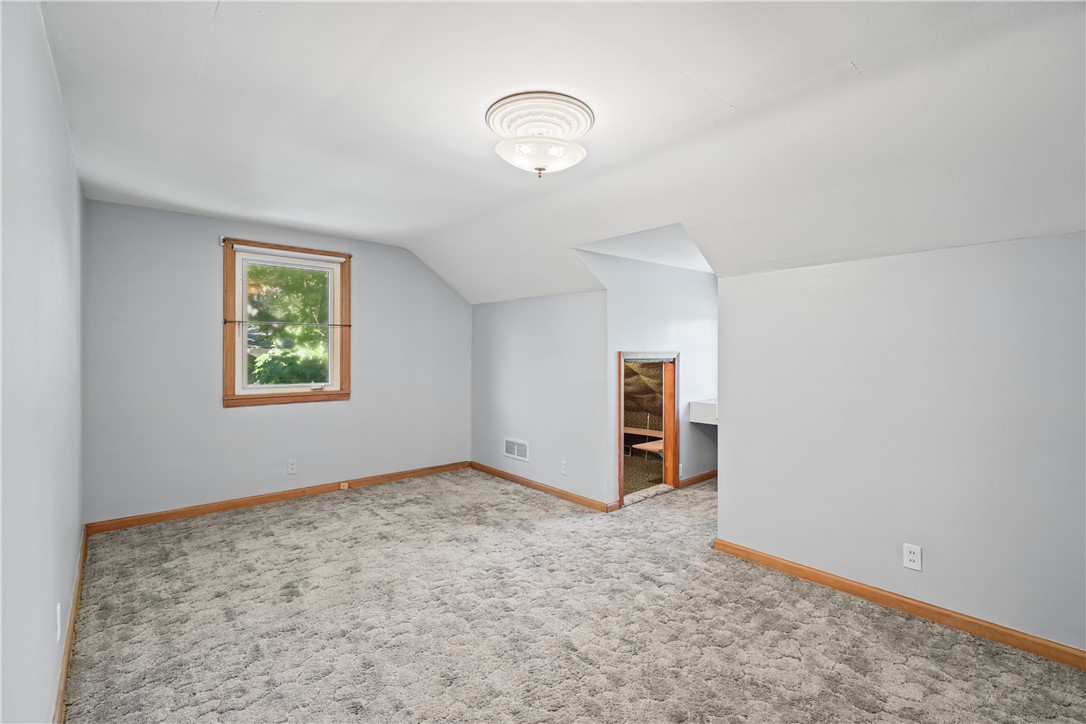 1426 N Logan Avenue Property Photo 56
