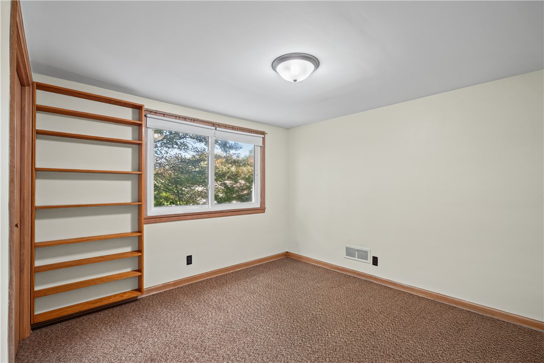 1426 N Logan Avenue Property Photo 58