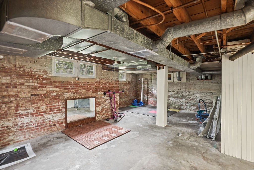 637 S Crea Street Property Photo 25