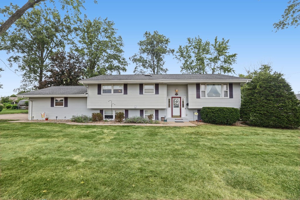 106 E Hillshire Road Property Photo 1