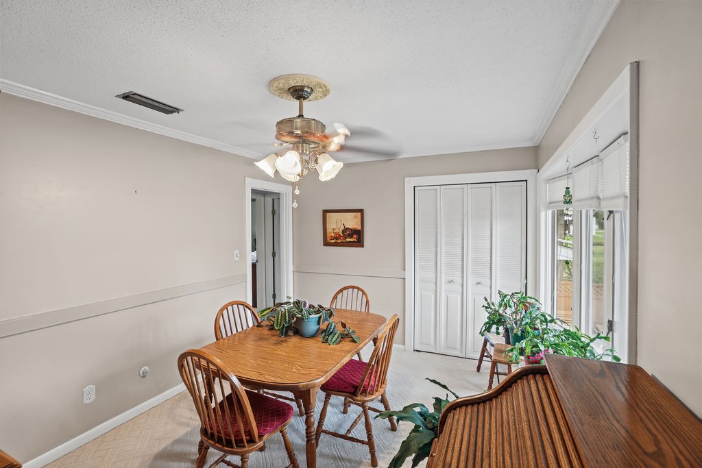 106 E Hillshire Road Property Photo 8