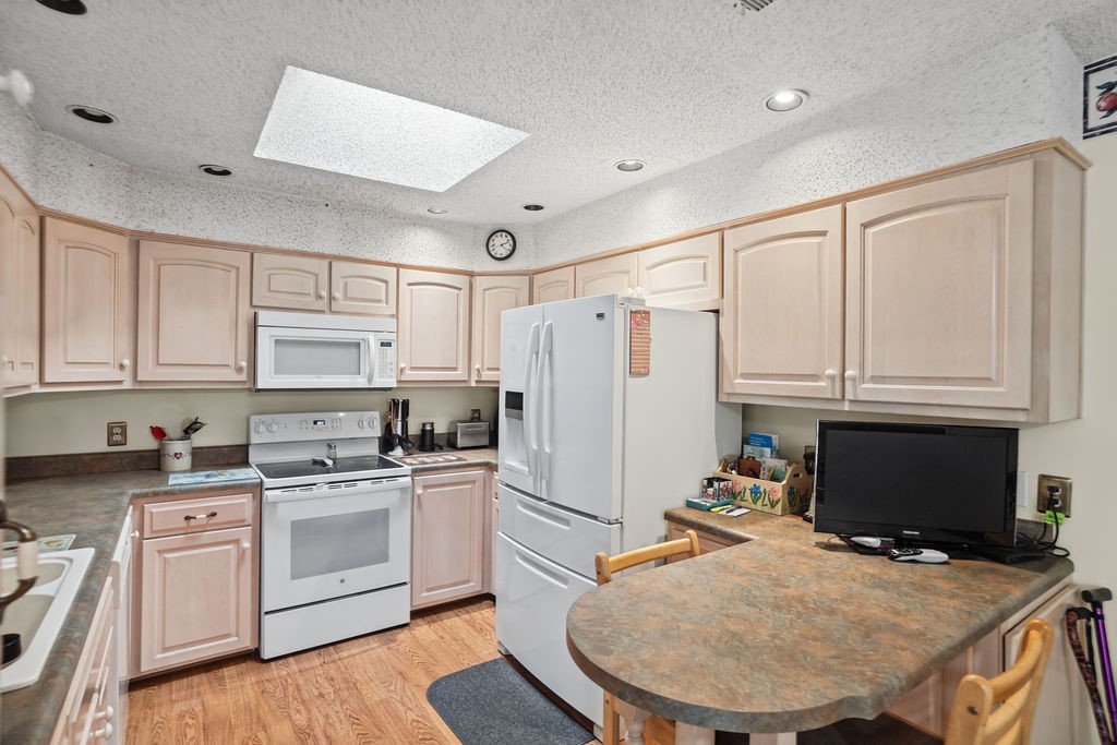 106 E Hillshire Road Property Photo 10