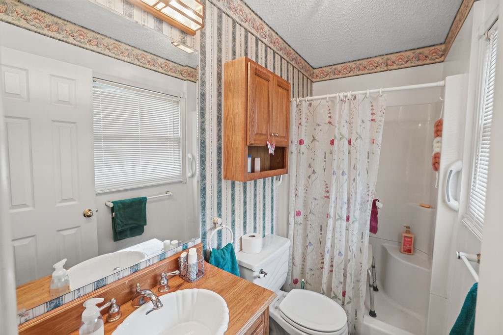 106 E Hillshire Road Property Photo 19