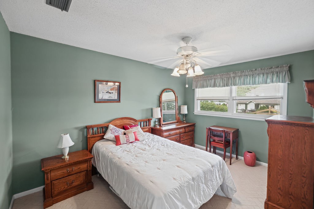 106 E Hillshire Road Property Photo 20