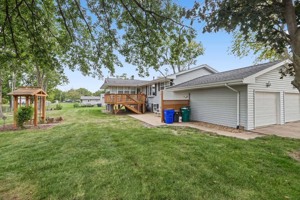 106 E Hillshire Road Property Photo 36