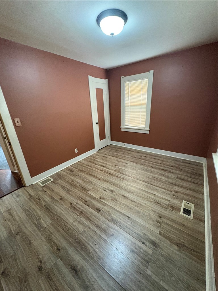 1365 E Buena Vista Avenue Property Photo 6