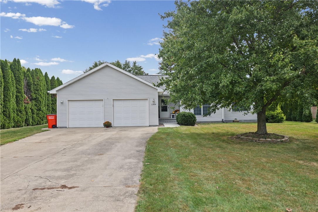 1304 S Patterson Road Property Photo 2