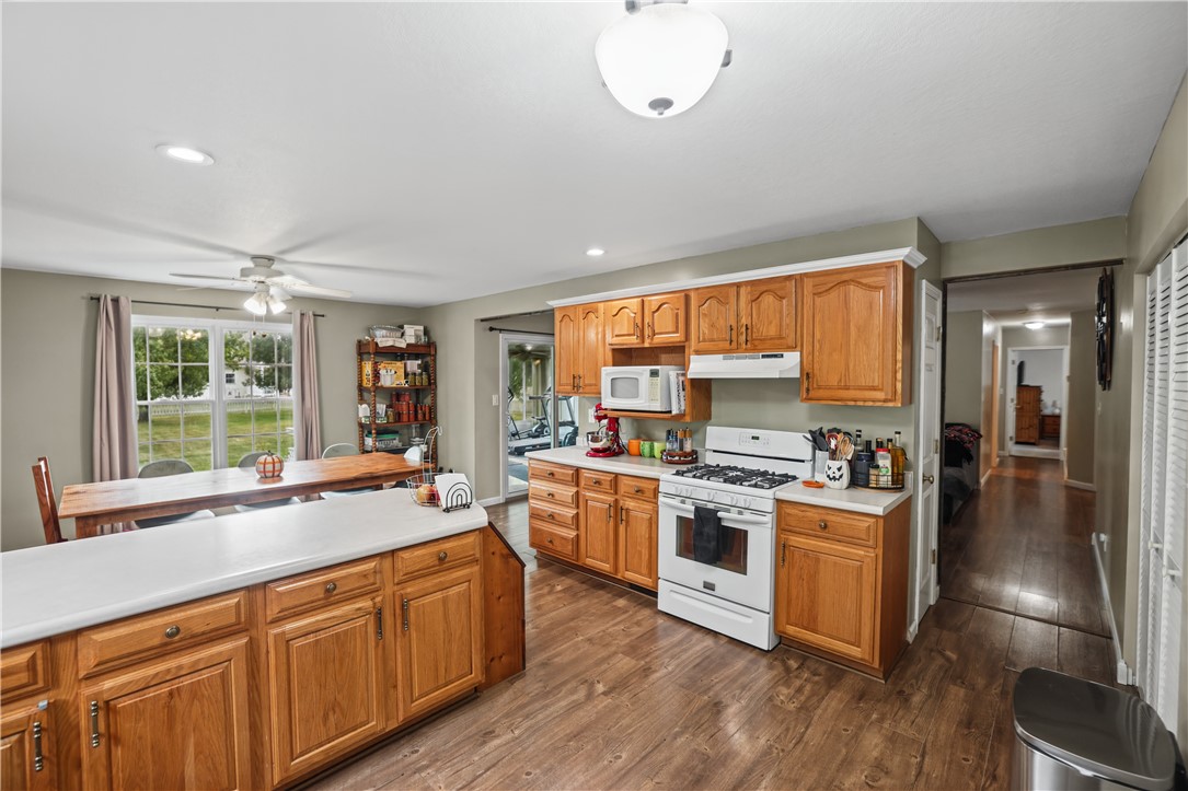 1304 S Patterson Road Property Photo 10