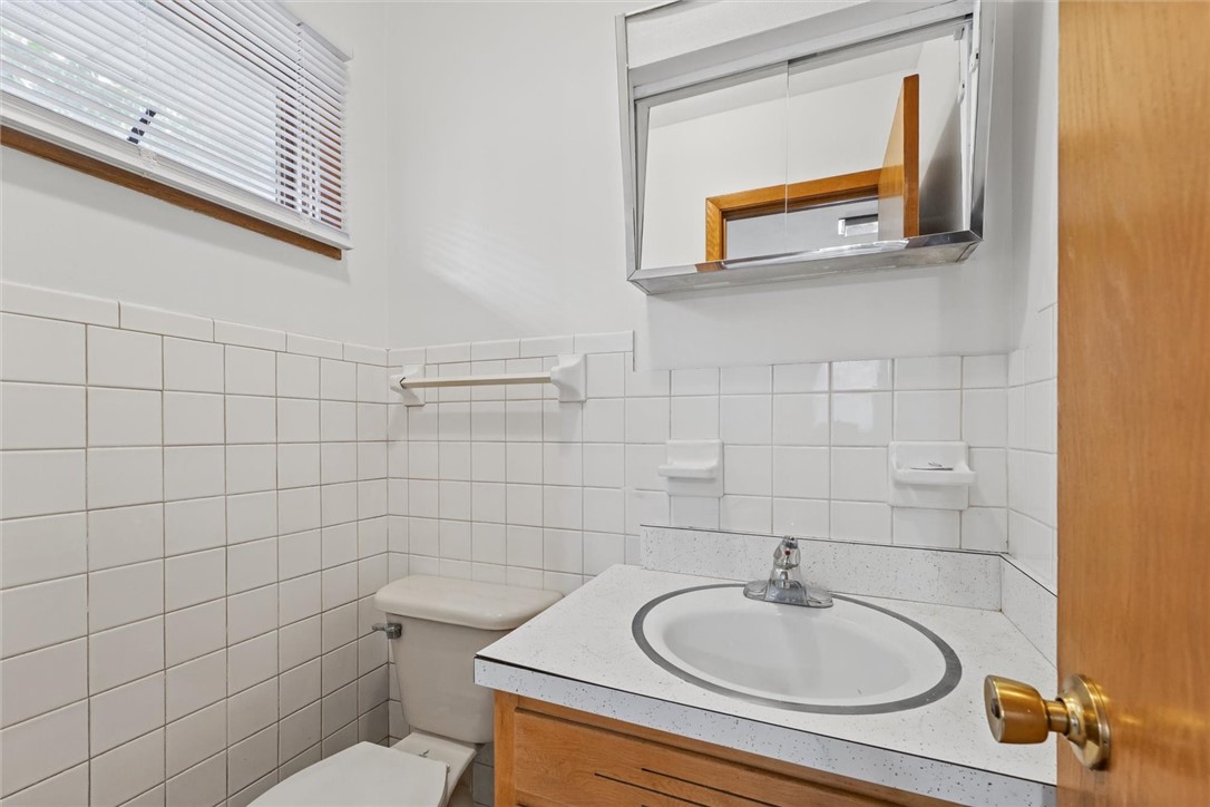 2035 Dickinson Avenue Property Photo 15