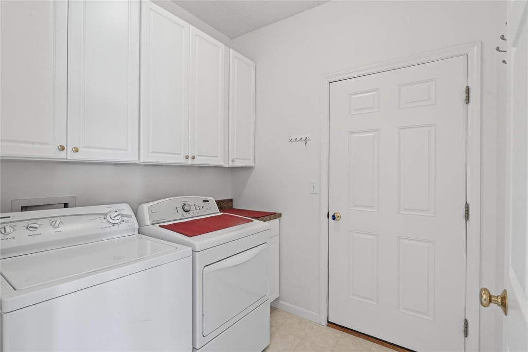 1029 Amanda Court Property Photo 49