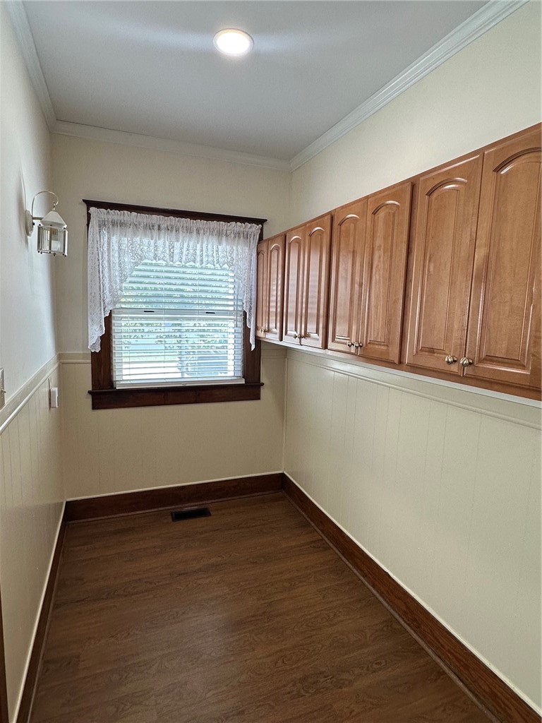 101 E Adams Avenue Property Photo 19