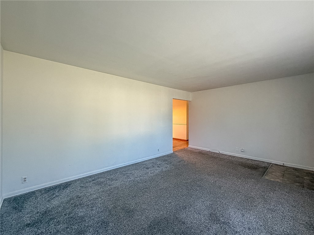 420 Pierce Avenue Property Photo 7