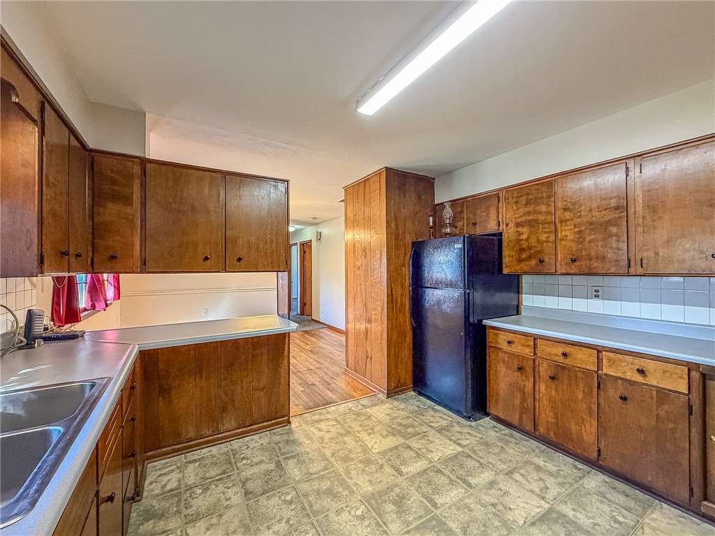 420 Pierce Avenue Property Photo 12