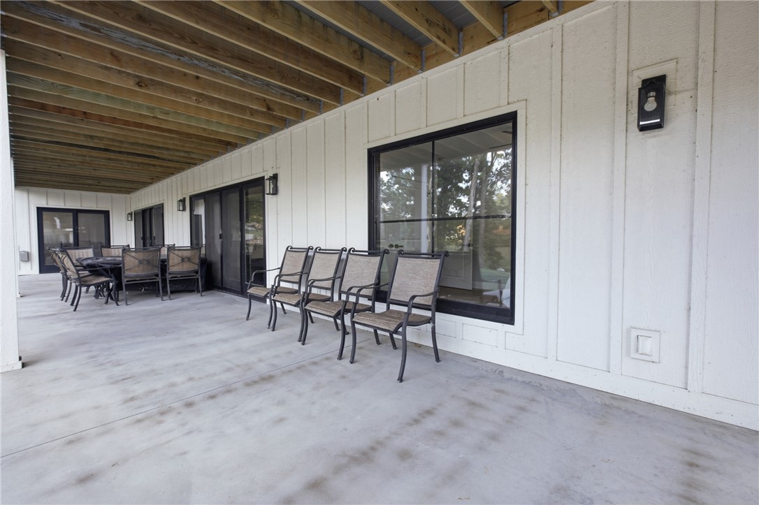 14042 South Shore Drive Property Photo 12