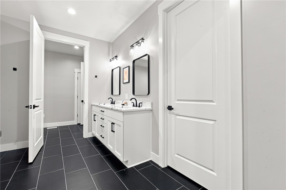 14042 South Shore Drive Property Photo 22