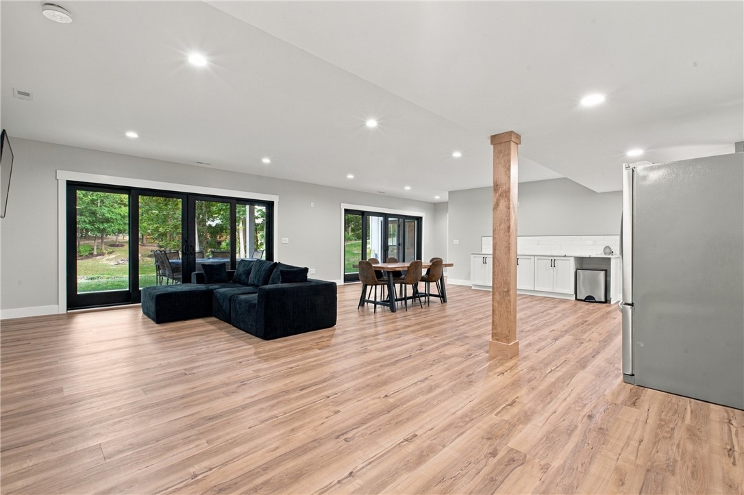 14042 South Shore Drive Property Photo 35