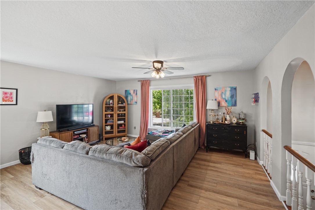 4486 Lawson Drive Property Photo 6
