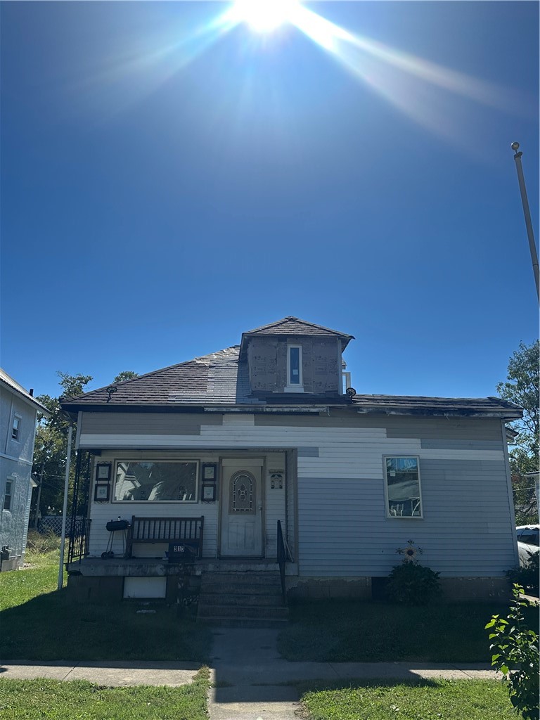 313 W Maple Street Property Photo 1