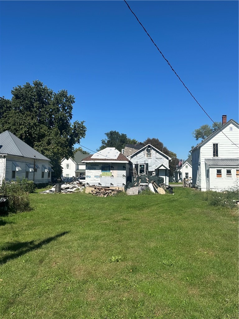 313 W Maple Street Property Photo 6