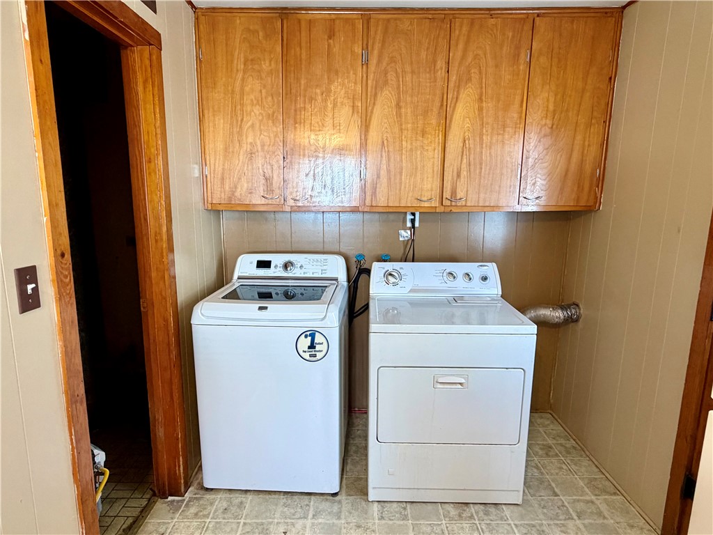 902 E First Street Property Photo 11