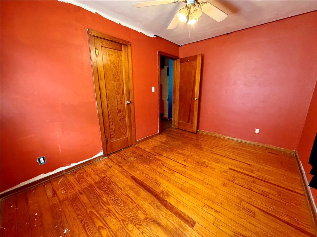 902 E First Street Property Photo 13