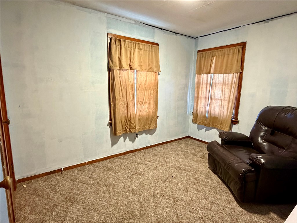 902 E First Street Property Photo 14