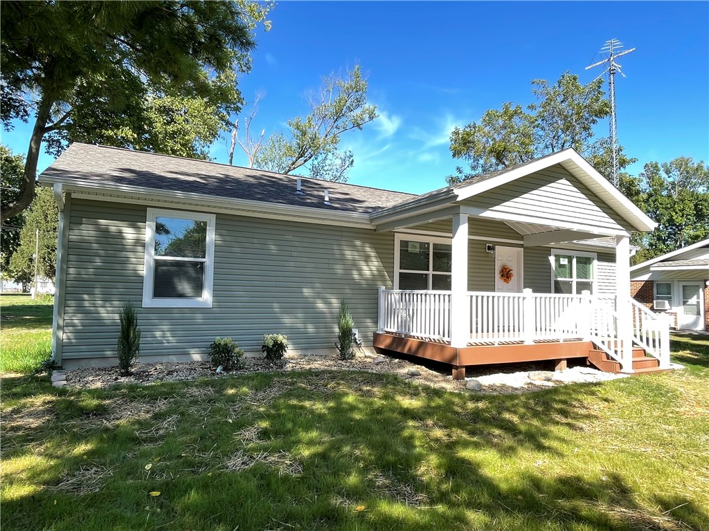 747 Maple Avenue Property Photo 2