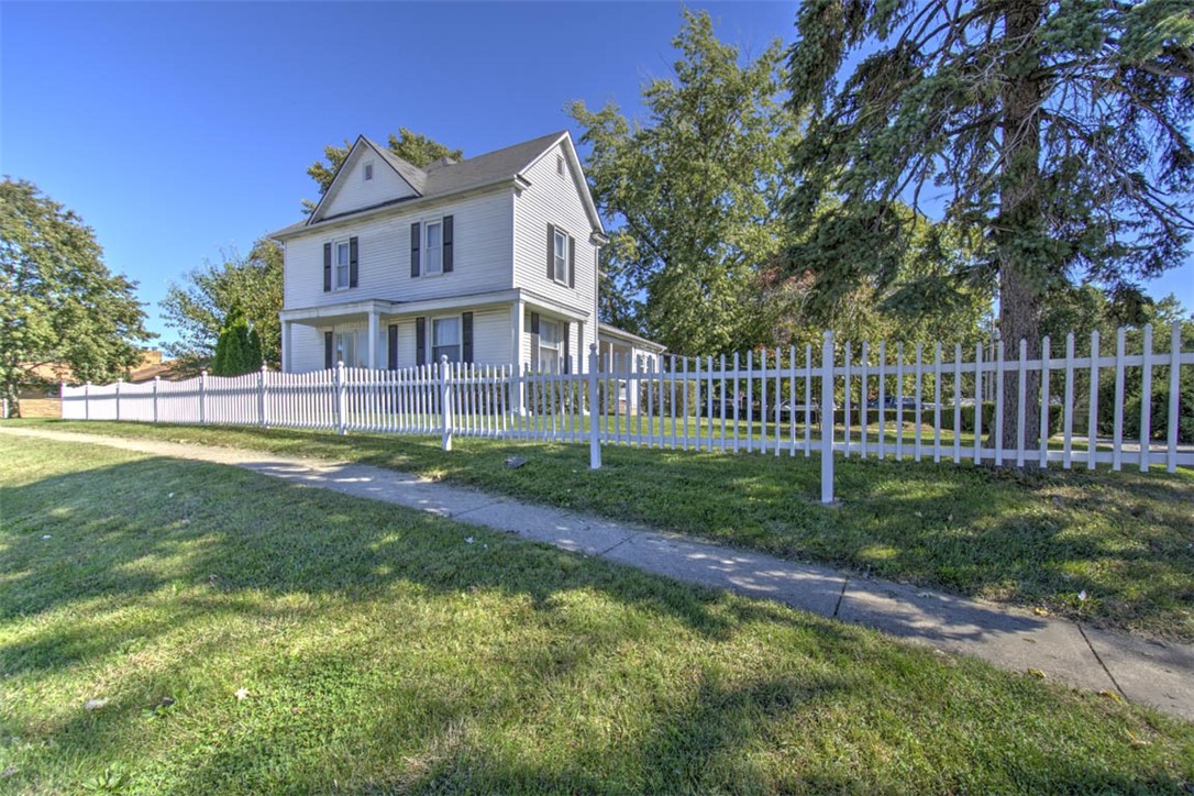 3850 N Water Street Property Photo 7