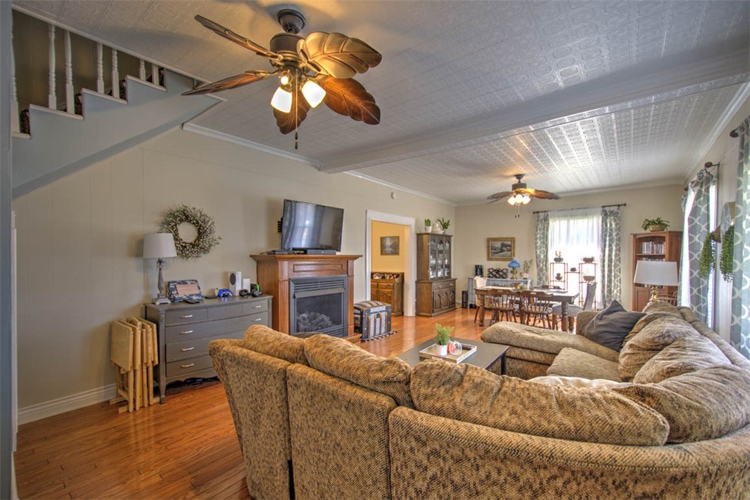 3850 N Water Street Property Photo 11
