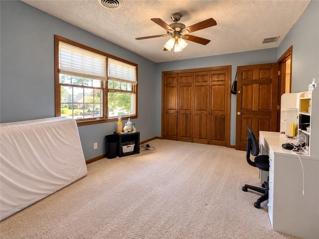2114 Rosewood Court Property Photo 15