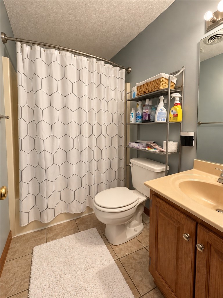 2114 Rosewood Court Property Photo 17