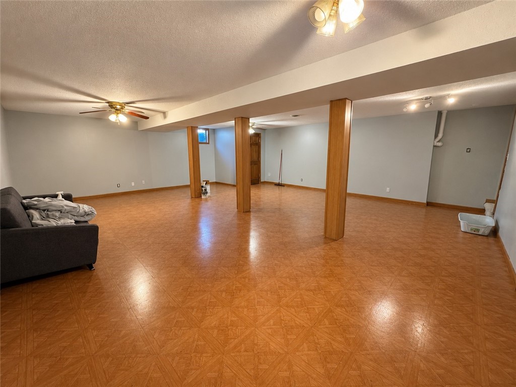 2114 Rosewood Court Property Photo 19