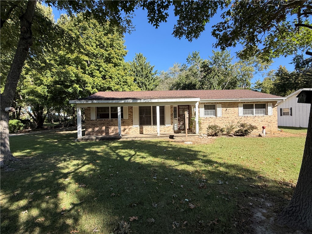 104 E Cedar Street Property Photo 2