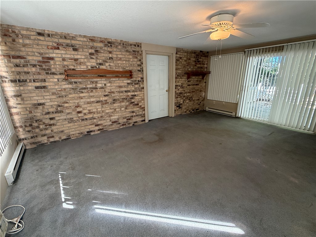 104 E Cedar Street Property Photo 18