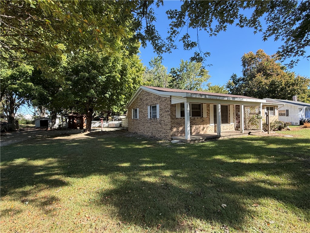 104 E Cedar Street Property Photo 21