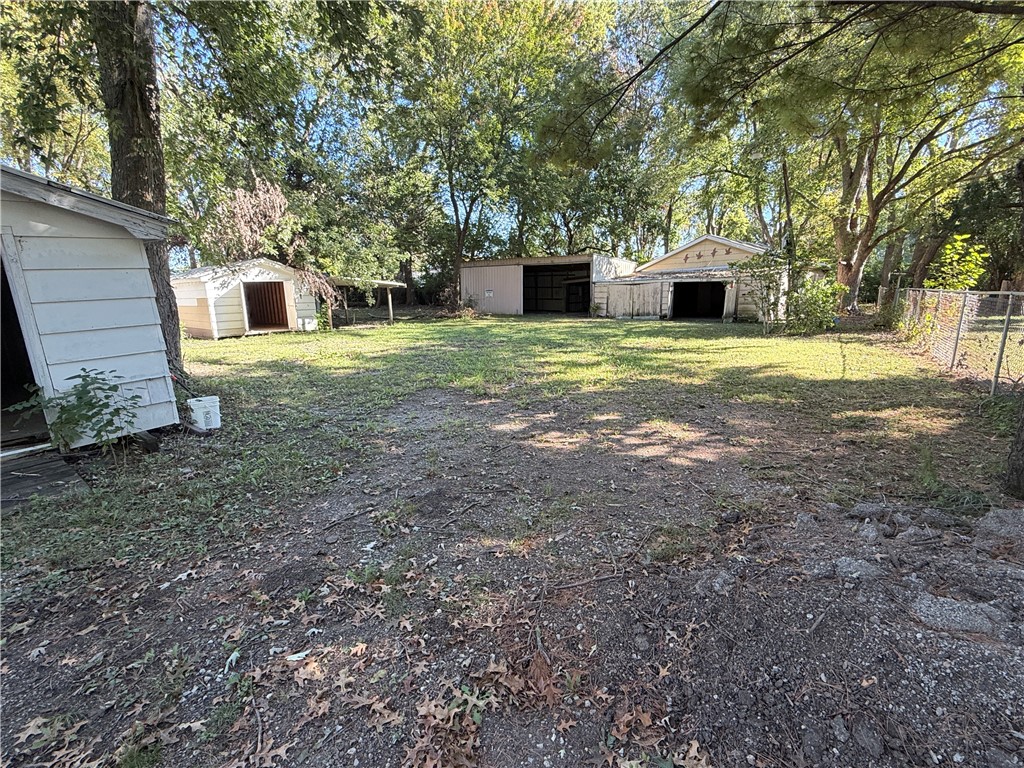 104 E Cedar Street Property Photo 27