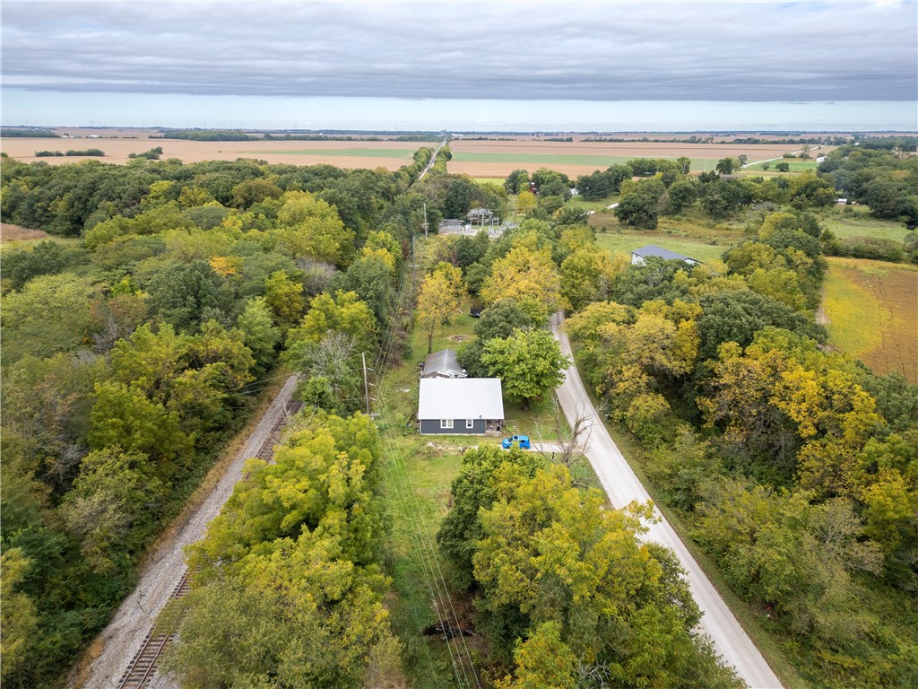32516 N 1700 East Road Property Photo 5