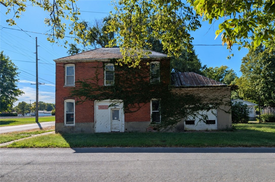 201 N Monroe Street Property Photo 1