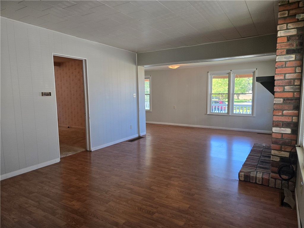 1411 Lincoln Street Property Photo 5