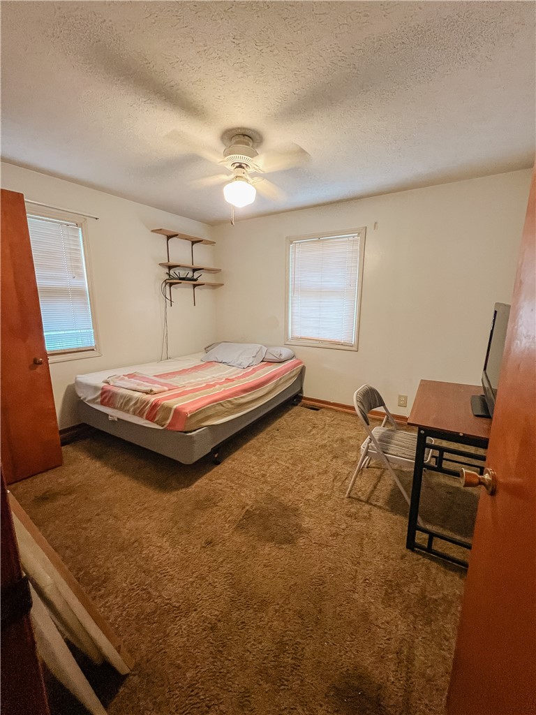 203 E Clearwater Street Property Photo 11