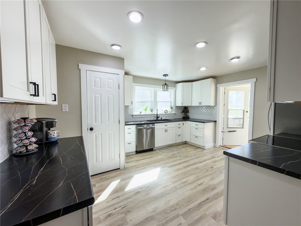 103 Walnut Street Property Photo 12