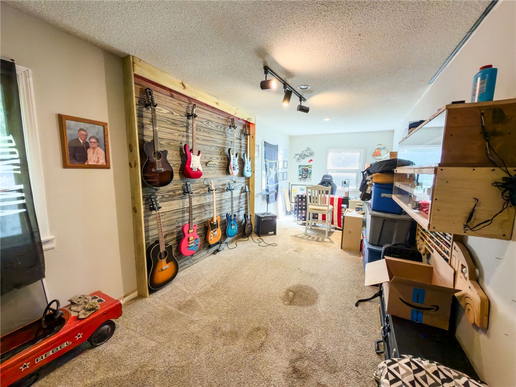 103 Walnut Street Property Photo 43