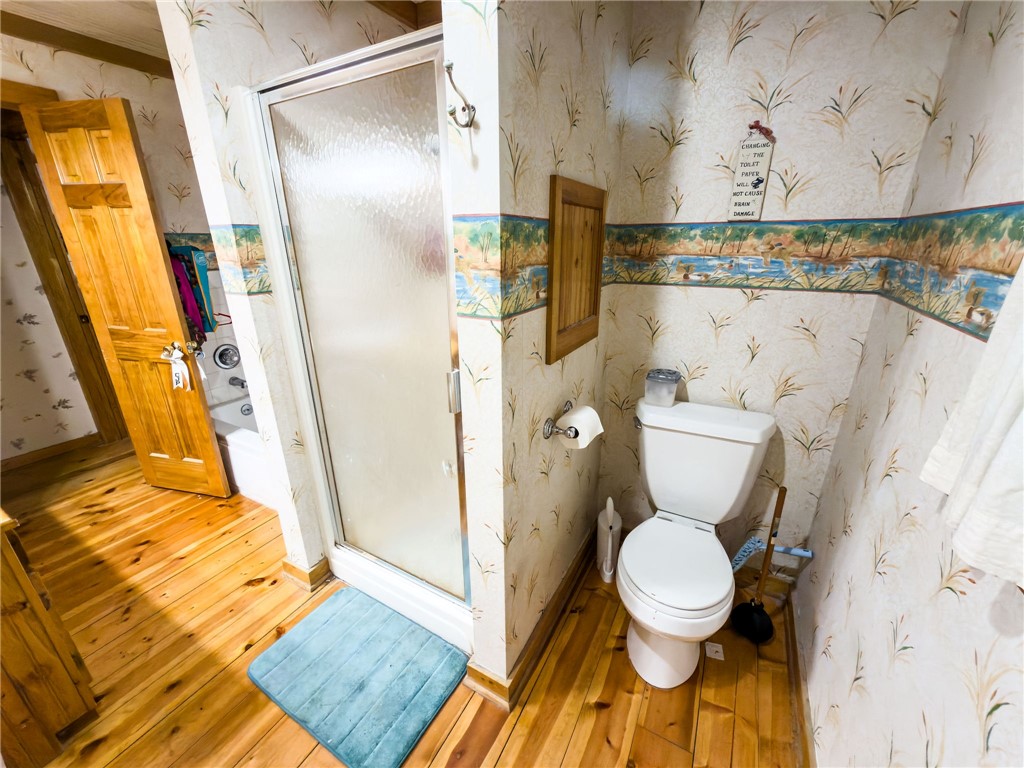 103 E Mountain Street Property Photo 19