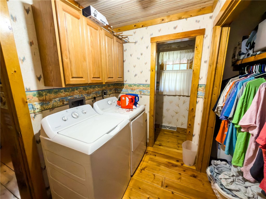 103 E Mountain Street Property Photo 36